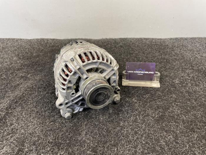 Usagé Dynamo Audi RS 3 Sportback (8PA) 2.5 TFSI 20V Quattro Prix € 121,00 Prix TTC proposé par Van Kronenburg Engines