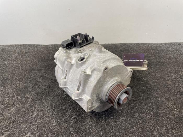 Dynamo Audi A6 Avant (C8), 2018 3.0 V6 24V 55 TFSI Mild Hybrid Quattro, Kombi/o, Elektrisch Benzin, 2.995cc, 250kW (340pk), 4x4, DLZA, 2018-05, 4A5 (Gebraucht)