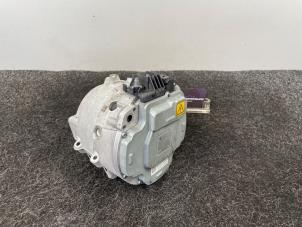 Dynamo van een Audi A6 Avant (C8) 3.0 V6 24V 55 TFSI Mild Hybrid Quattro 2020
