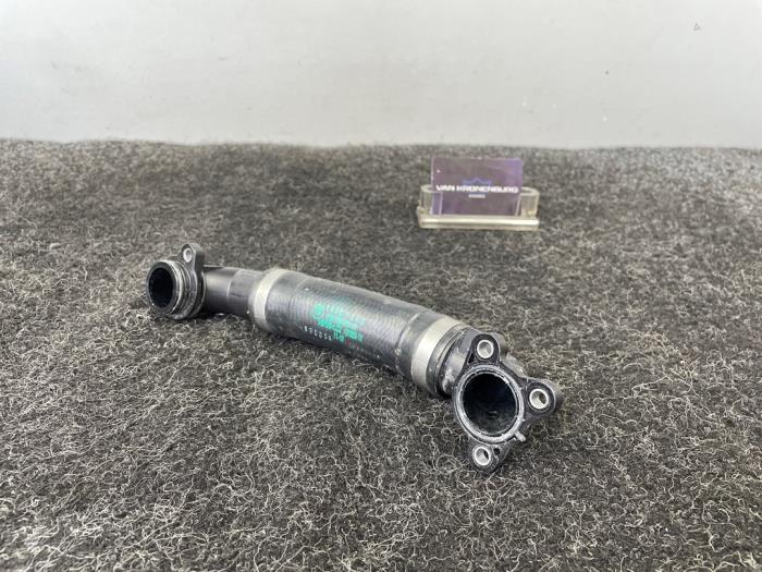 Begagnade Vattenrör BMW 1 serie (F20) 120i 2.0 16V Van Pris € 48,40 Inklusive moms erbjuds av Van Kronenburg Engines
