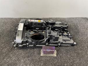 Ventildeckel van een BMW 3 serie (F30) 320i 2.0 16V 2018