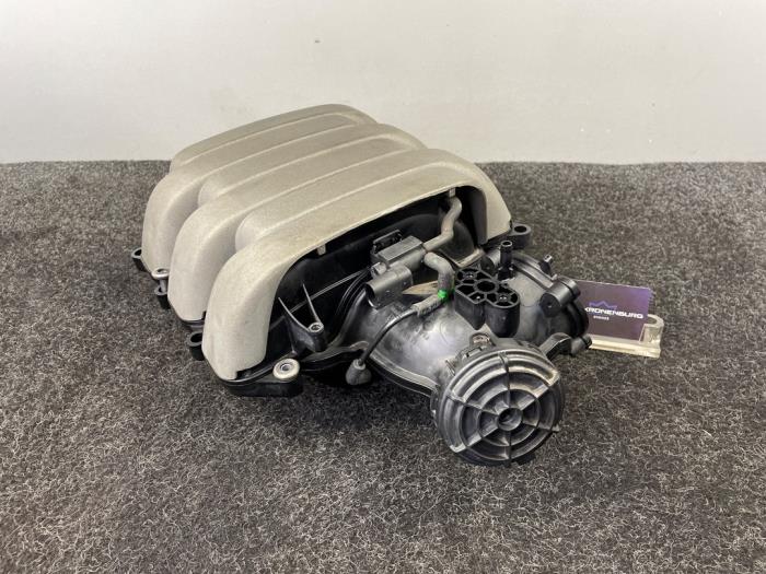 Używane Kolektor dolotowy Audi A6 Avant Quattro (C6) 3.2 V6 24V FSI Cena € 302,50 Z VAT oferowane przez Van Kronenburg Engines