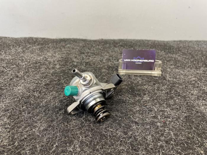 Used Mechanical fuel pump Nissan Qashqai (J11) 1.2 DIG-T 16V Price € 300,00 Inclusive VAT offered by Van Kronenburg Engines
