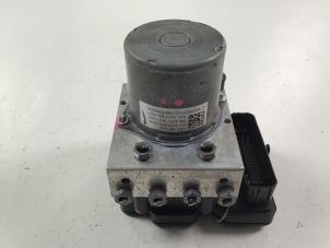Used Brake control power module Mercedes A-Klasse Price € 50,00 Inclusive VAT offered by Autorecycling Kempers