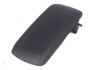 Usados Apoyabrazos Citroen C4 Precio € 70,00 IVA incluido ofrecido por Autorecycling Kempers