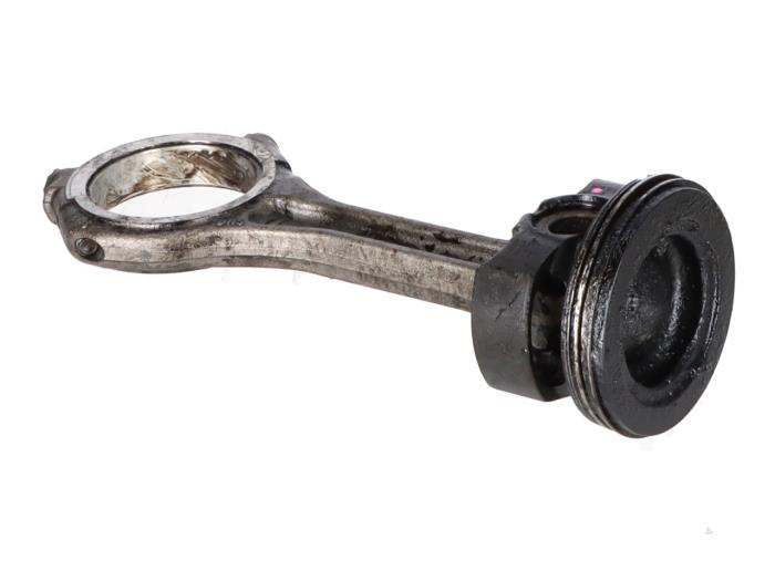 Usados Biela Volkswagen Touareg Precio € 100,00 IVA incluido ofrecido por Autorecycling Kempers
