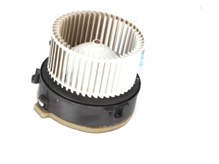 Używane Element grzewczy BMW 5-Serie Cena € 35,00 Z VAT oferowane przez Autorecycling Kempers