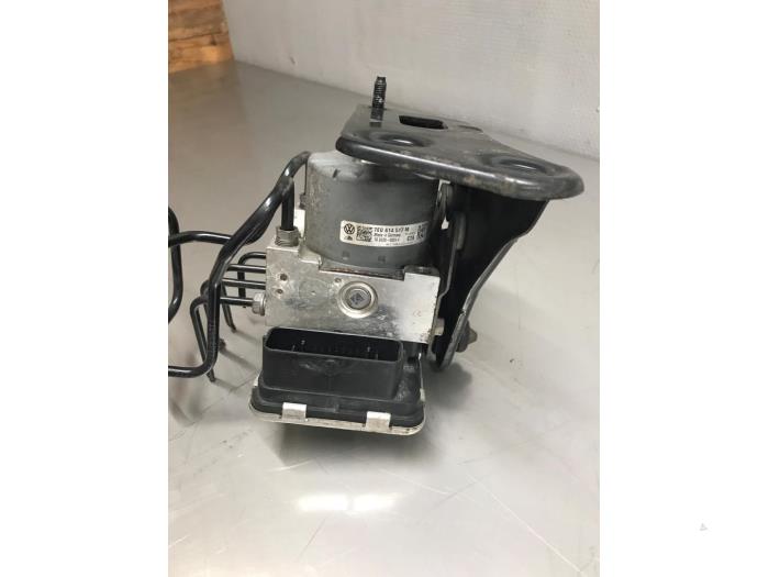 Usagé Pompe ABS Volkswagen Transporter T6 2.0 TDI DRF Prix € 242,00 Prix TTC proposé par Autosloperij Alexander
