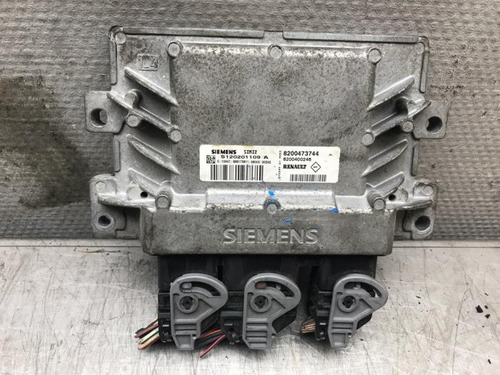 Used Engine management computer Renault Clio II (BB/CB) 1.2 16V Price on request offered by Autosloperij Alexander