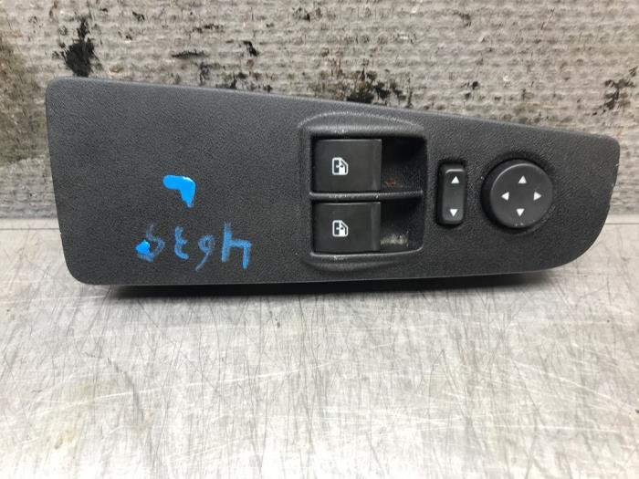 Usados Interruptor de ventanilla eléctrica Fiat Grande Punto (199) 1.2 Precio de solicitud ofrecido por Autosloperij Alexander