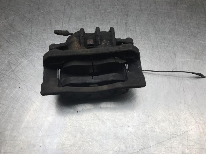 Gebrauchte Bremszange links vorne Citroen Jumpy (G9) 2.0 HDiF 16V 125 Preis auf Anfrage angeboten von Autosloperij Alexander