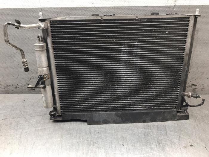 Used Radiator Renault Modus/Grand Modus (JP) 1.2 16V TCE 100 Price on request offered by Autosloperij Alexander