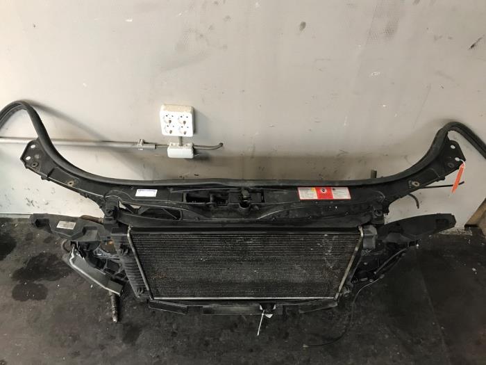 Gebrauchte Vorderwand Audi A4 (B6) 2.0 20V Preis € 380,00 Margenregelung angeboten von Autosloperij Alexander