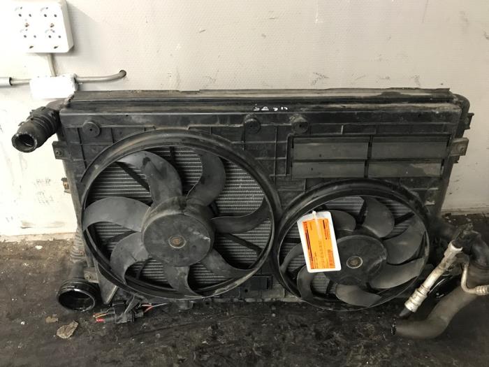 Gebrauchte Kühlerventilator Volkswagen Eos (1F7/F8) 2.0 TFSI 16V Preis auf Anfrage angeboten von Autosloperij Alexander