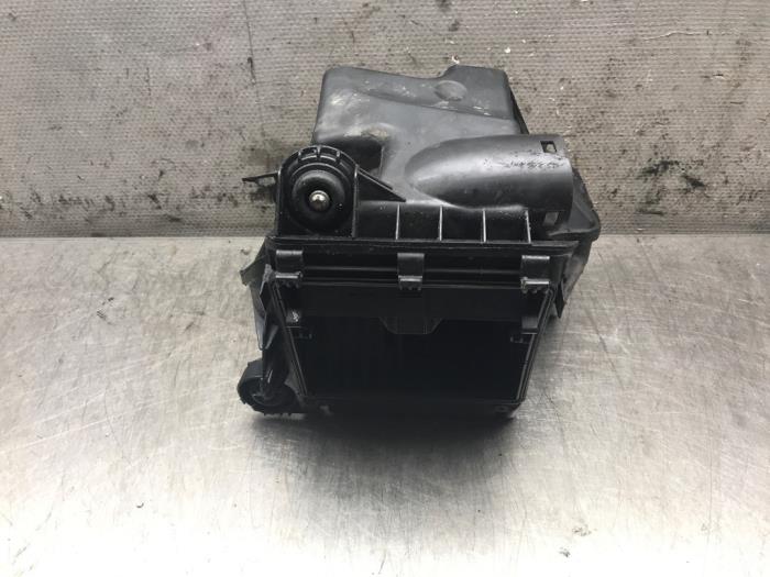 Gebrauchte Luftfiltergehäuse Mercedes B (W245) 2.0 B-200 16V Preis auf Anfrage angeboten von Autosloperij Alexander
