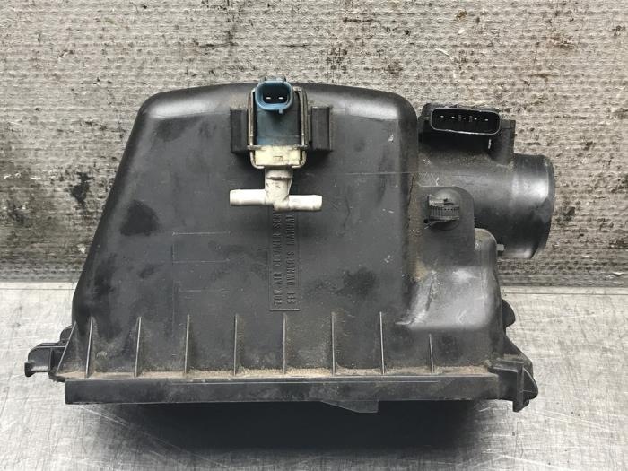 Gebrauchte Luftfiltergehäuse Toyota Yaris Verso (P2) 1.3 16V Preis auf Anfrage angeboten von Autosloperij Alexander