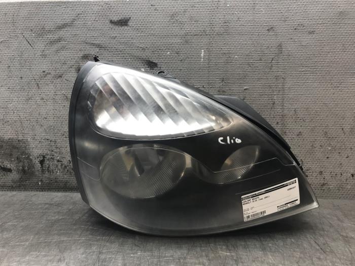 Używane Reflektor prawy Renault Clio II (BB/CB) 1.4 16V Cena na żądanie oferowane przez Autosloperij Alexander
