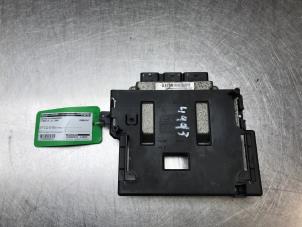 Engine management computer from a Citroën C5 III Berline (RD) 2.0 16V 2009