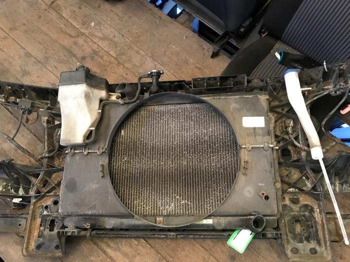 Usagé Radiateur Hyundai H-300 2.5 CRDi Prix sur demande proposé par Autosloperij Alexander