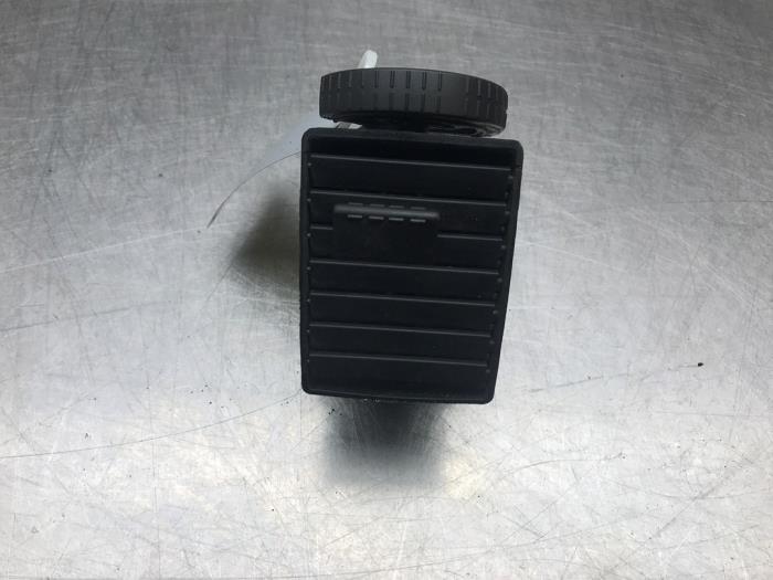 Volkswagen Transporter T5 2.5 TDi Dashboard vents stock