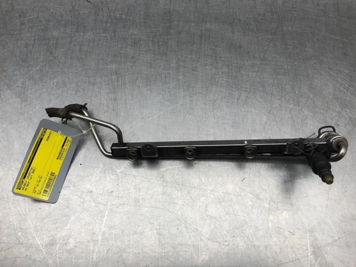Usagé Système d'injection Volkswagen Golf IV (1J1) 1.6 16V Prix sur demande proposé par Autosloperij Alexander