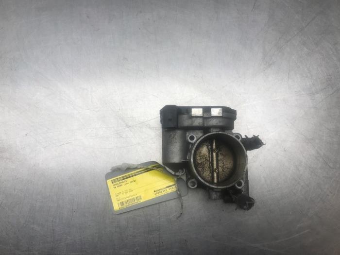Usagé Boitier papillon Volkswagen Bora (1J2) 2.3 V5 20V Prix sur demande proposé par Autosloperij Alexander