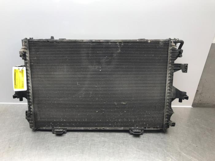 Used Radiator Volkswagen Multivan T5 (7E/7HC/7HF/7HM) 2.5 TDi Price on request offered by Autosloperij Alexander