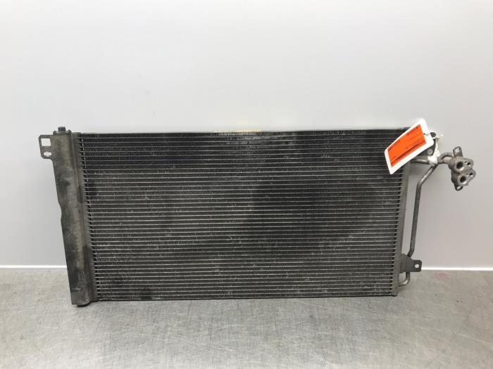 Begagnade AC-radiator Volkswagen Multivan T5 (7E/7HC/7HF/7HM) 2.5 TDi Pris på förfrågan erbjuds av Autosloperij Alexander