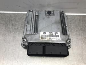 Engine management computer from a Volkswagen Multivan T5 (7E/7HC/7HF/7HM) 2.5 TDi 2005