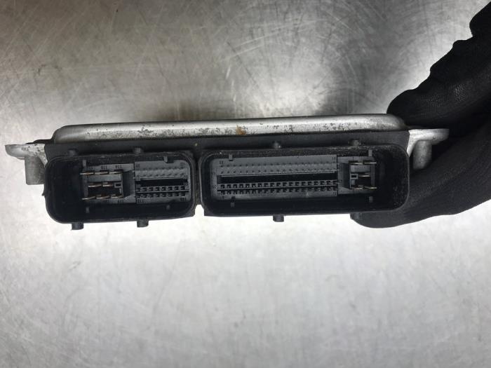 Engine management computer from a Seat Alhambra (7V8/9) 2.0 2006