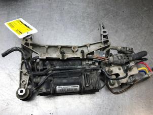 Kompressor van een Volkswagen Touareg (7LA/7L6) 3.2 V6 24V 2003