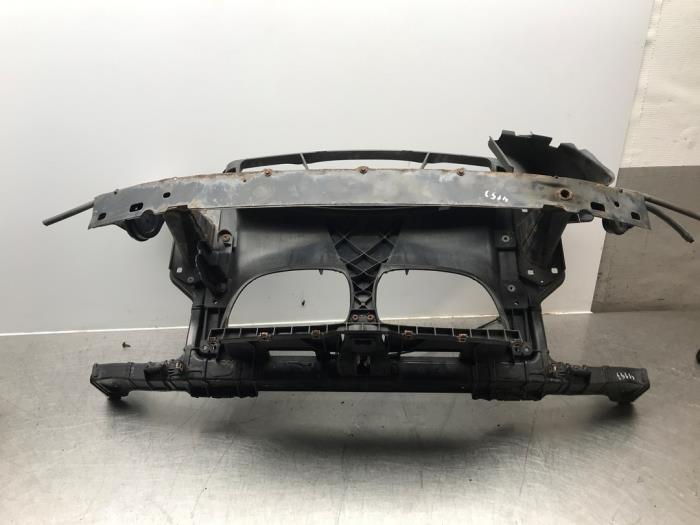 Begagnade Front BMW 1 serie (E87/87N) 118i 16V Pris på förfrågan erbjuds av Autosloperij Alexander