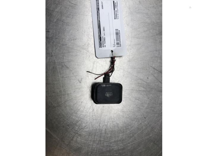 Begagnade Regnsensor Volkswagen Touareg (7LA/7L6) 3.2 V6 24V Pris € 48,99 Marginaltabell erbjuds av Autosloperij Alexander