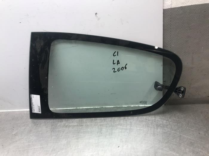 Usados Ventanilla triangular izquierda detrás Citroen C1 1.0 12V Precio de solicitud ofrecido por Autosloperij Alexander