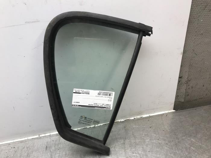 Usados Ventanilla triangular derecha detrás Hyundai i20 1.2i 16V Precio de solicitud ofrecido por Autosloperij Alexander
