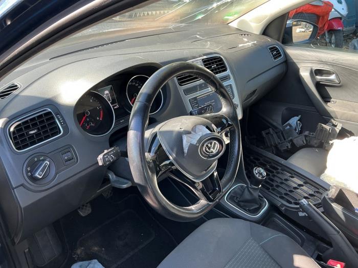 Usagé Pompe direction assistée Volkswagen Polo V (6R) 1.4 TDI DPF BlueMotion technology Prix € 200,00 Règlement à la marge proposé par Autosloperij Alexander