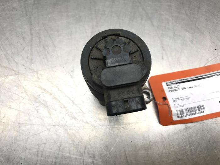 Gebrauchte AGR Ventil Peugeot 206 CC (2D) 1.6 16V Preis auf Anfrage angeboten von Autosloperij Alexander