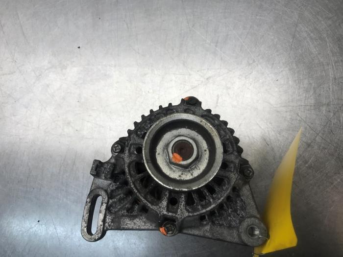 Usagé Dynamo Renault Clio II (BB/CB) 1.2 Prix € 50,00 Règlement à la marge proposé par Autosloperij Alexander