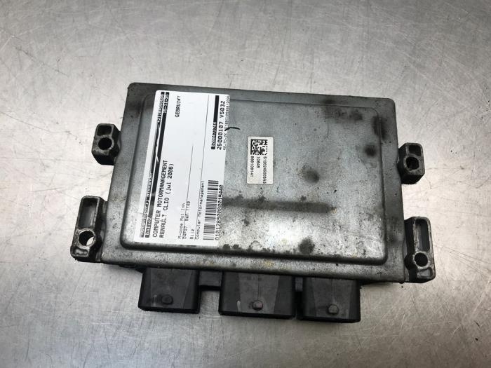 Used Engine management computer Renault Clio II (BB/CB) 1.2 16V Price on request offered by Autosloperij Alexander