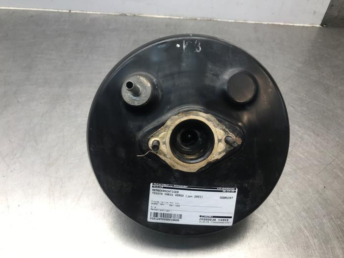 Usagé Servo frein Toyota Yaris Verso (P2) 1.3 16V Prix € 40,00 Règlement à la marge proposé par Autosloperij Alexander