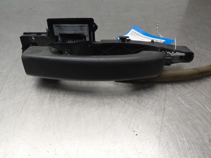 Gebrauchte Handgriff Renault Master III (MA/MB/MC/MD/MH/MF/MG/MH) 2.3 dCi 16V Preis auf Anfrage angeboten von Autosloperij Alexander