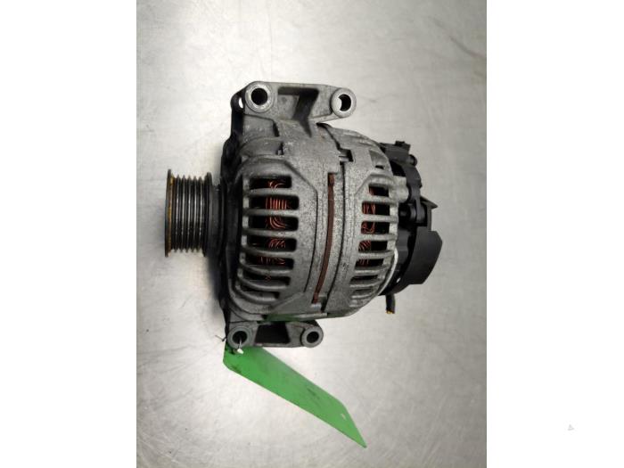 Begagnade Dynamo Audi A4 Avant (B7) 2.0 TFSI 20V Pris € 50,00 Marginaltabell erbjuds av Autosloperij Alexander
