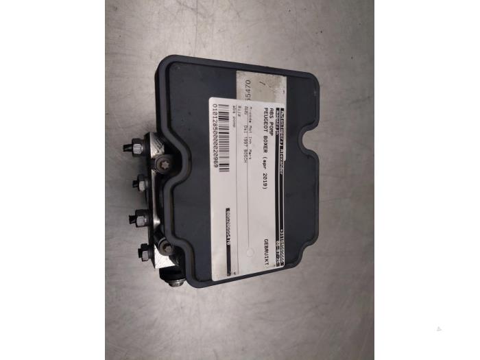 Begagnade ABS-pump Peugeot Boxer (U9) 2.0 BlueHDi 130 Pris € 278,30 Inklusive moms erbjuds av Autosloperij Alexander