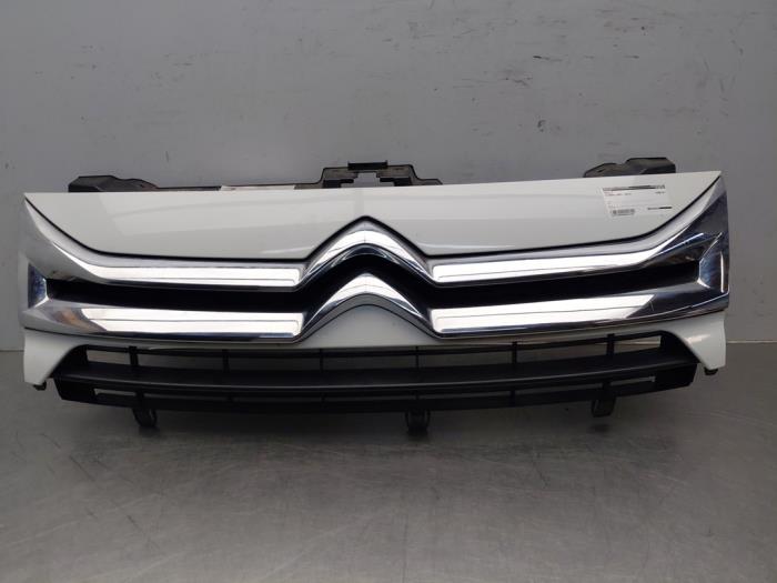 Begagnade Grill Citroen Jumpy Pris € 99,00 Marginaltabell erbjuds av Autosloperij Alexander