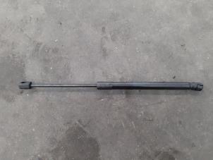Used Bonnet gas strut, right Mini Clubman (F54) 1.5 Cooper 12V Price € 36,30 Inclusive VAT offered by Autohandel Didier
