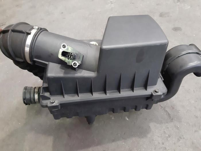 Begagnade Luftfilterhus Ford Transit Connect 1.8 TDCi 90 Pris € 60,50 Inklusive moms erbjuds av Autohandel Didier