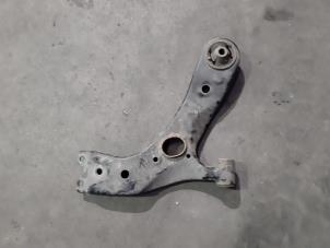 Used Front wishbone, right Toyota Prius Plus (ZVW4) 1.8 16V Price € 48,40 Inclusive VAT offered by Autohandel Didier