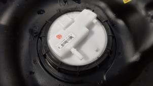 Used Electric fuel pump Renault Captur (2R) 1.2 TCE 16V EDC Price € 127,05 Inclusive VAT offered by Autohandel Didier