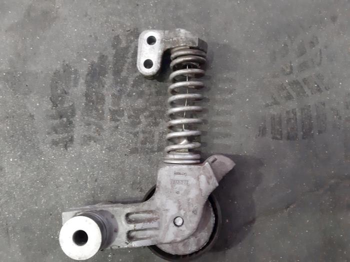 Usados Tensor correa múltiple Volvo V40 (MV) 2.0 D2 16V Precio € 48,40 IVA incluido ofrecido por Autohandel Didier