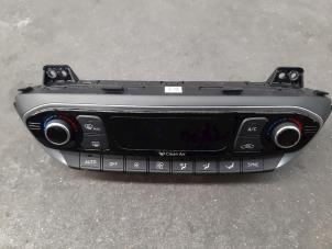 Used Air conditioning control panel Hyundai i30 (PDEB5/PDEBB/PDEBD/PDEBE) 1.0 T-GDI 12V Price € 127,05 Inclusive VAT offered by Autohandel Didier